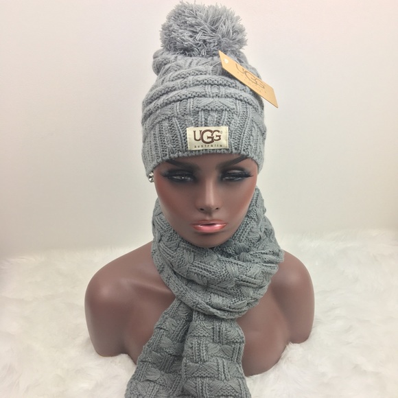 UGG hat and scarf set - Picture 3 of 6